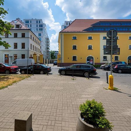 Elegancki Apartament Z Parkingiem Blisko Starego Miasta By Noclegi Renters Wroclaw Exterior photo